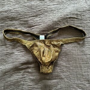 Men’s gold sparkle thong. Arroyman. Large